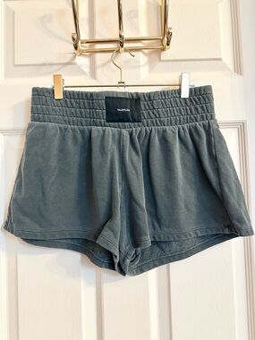 Grey talentless shorts